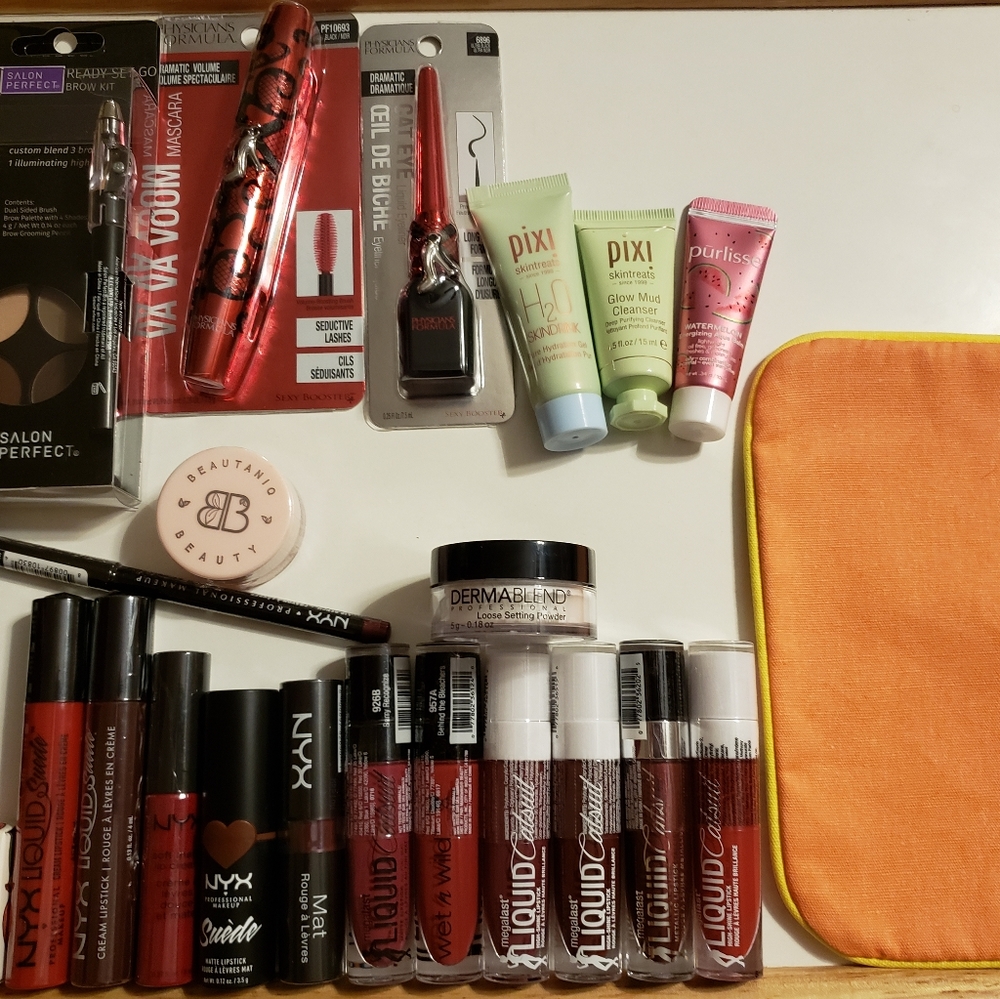 Makeup bundle